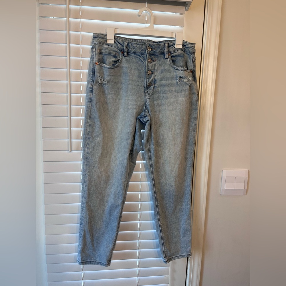 American Eagle Outfitters High Rise Light Blue Jeans size 12 short